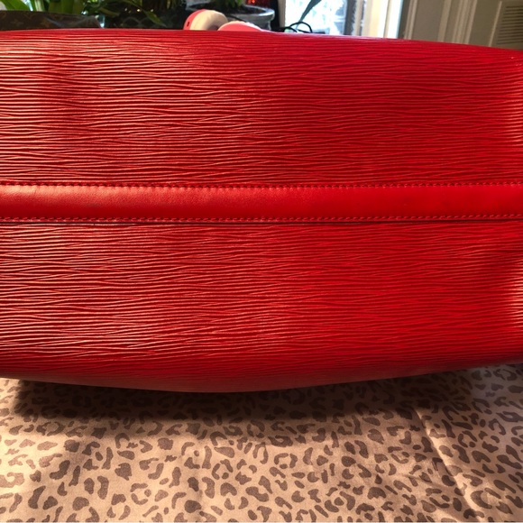 Louis Vuitton Red Vernis Monogram Speedy 30 - Picture 9 of 15